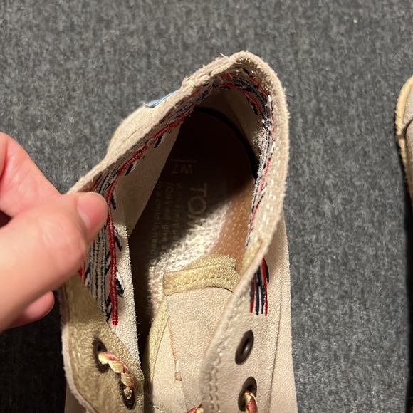 Toms booties size 7 - Picture 6 of 7